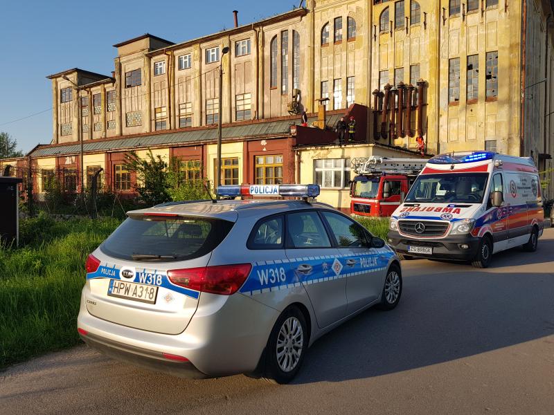 PILNE! Wypadek na dachu mógł zakończyć się tragedią!