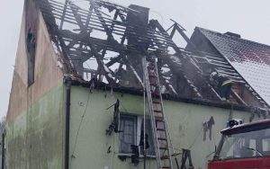 Potrzebna pomoc rodzinie, która straciła wszystko w pożarze w Rąbinku.