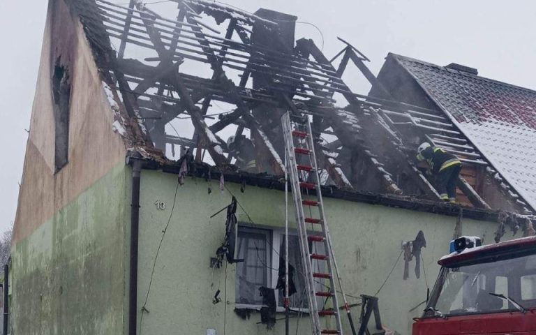 Potrzebna pomoc rodzinie, która straciła wszystko w pożarze w Rąbinku.