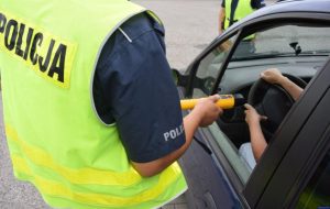 Obywatelskie zatrzymanie w Białogardzie. Pijany kierowca trafił do aresztu!