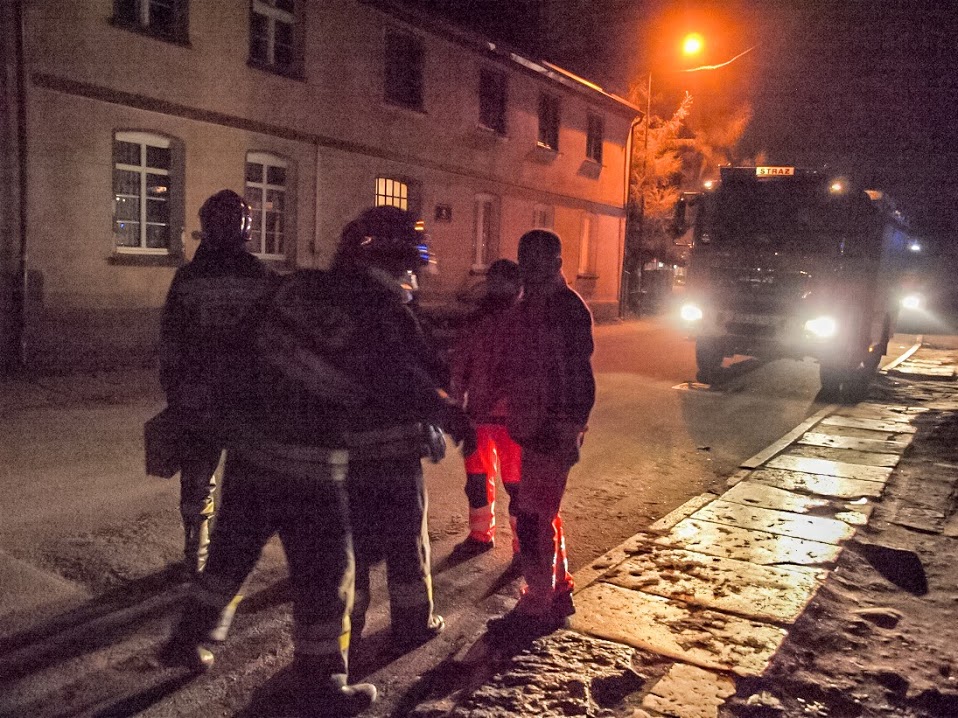 Grozili wysadzeniem kamienicy. Ewakuacja mieszkańców