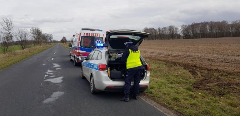 Dachowanie pod Białogardem! W aucie była 3 dzieci! ZDJĘCIA