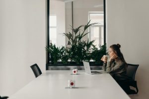 Pożyczki online a bezpieczeństwo — czym się kierować przy wyborze firmy?