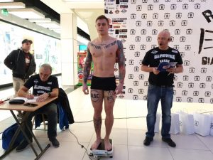 Gala sportów walki Runda 9 – oficjalne ważenie zawodników. Fotorelacja!