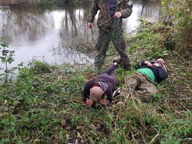 Kłusownicy zatrzymani na gorącym uczynku – trafili do aresztu!