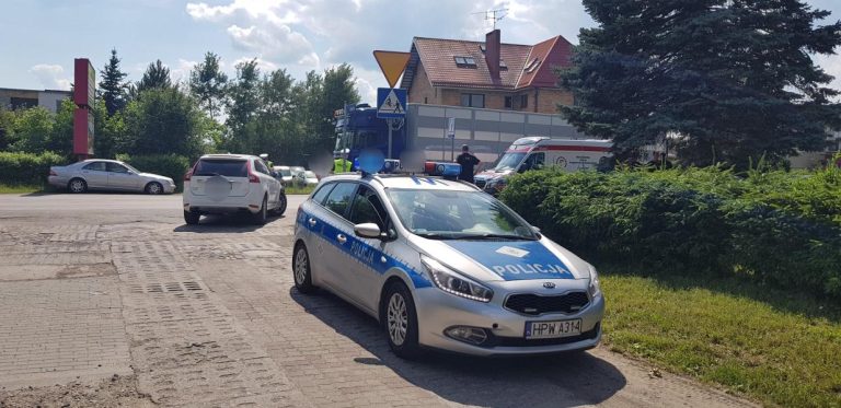 Potrącenie rowerzysty w Białogardzie – poszkodowany trafił do szpitala.