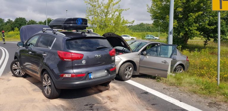 Wypadek na obwodnicy Karlina – zderzyły się dwa auta!