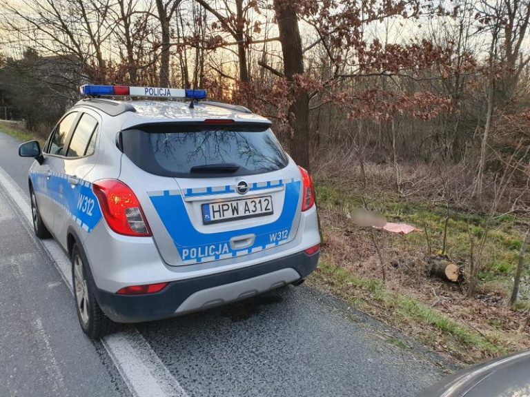 Makabryczne odkrycie w Karlinie pod Białogardem. Znaleziono ciało mężczyzny!