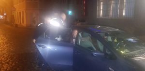 Policyjny pościg zakończył się w lesie – kierowca trafił do aresztu.