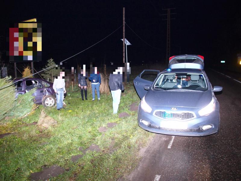 19 letni kierowca Opla stracił panowanie nad pojazdem!