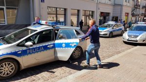 Policja zatrzymała mężczyznę podejrzanego o brutalne morderstwo w Dębczynie pod Białogardem! VIDEO