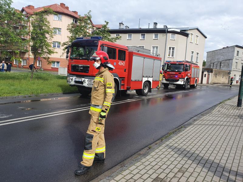Zderzenie dwóch pojazdów w Białogardzie – Kierowca BMW uciekł z miejsca zdarzenia!